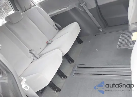 2015 Toyota Sienna Le 8 Passenger из США, поврежденный, VIN 5TDKK3DC1FS634254